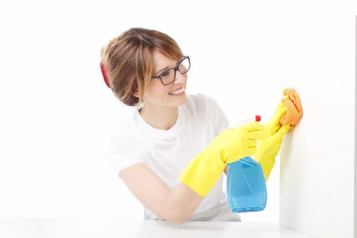 Baking soda deodorizing a clean mattress